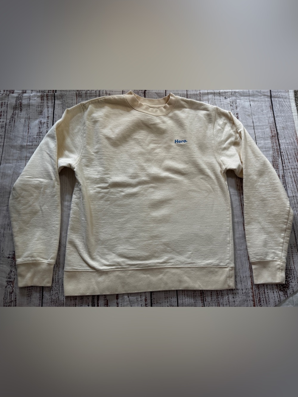 Alix Earle x Hero Mini Crewneck Sweatshirt Small - Picture 3 of 9